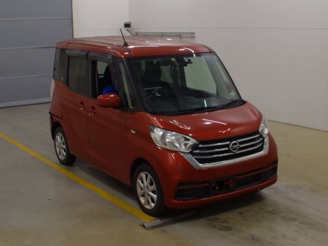 3029 NISSAN DAYZ ROOX B21A 2018 г. (NAA Tokyo)